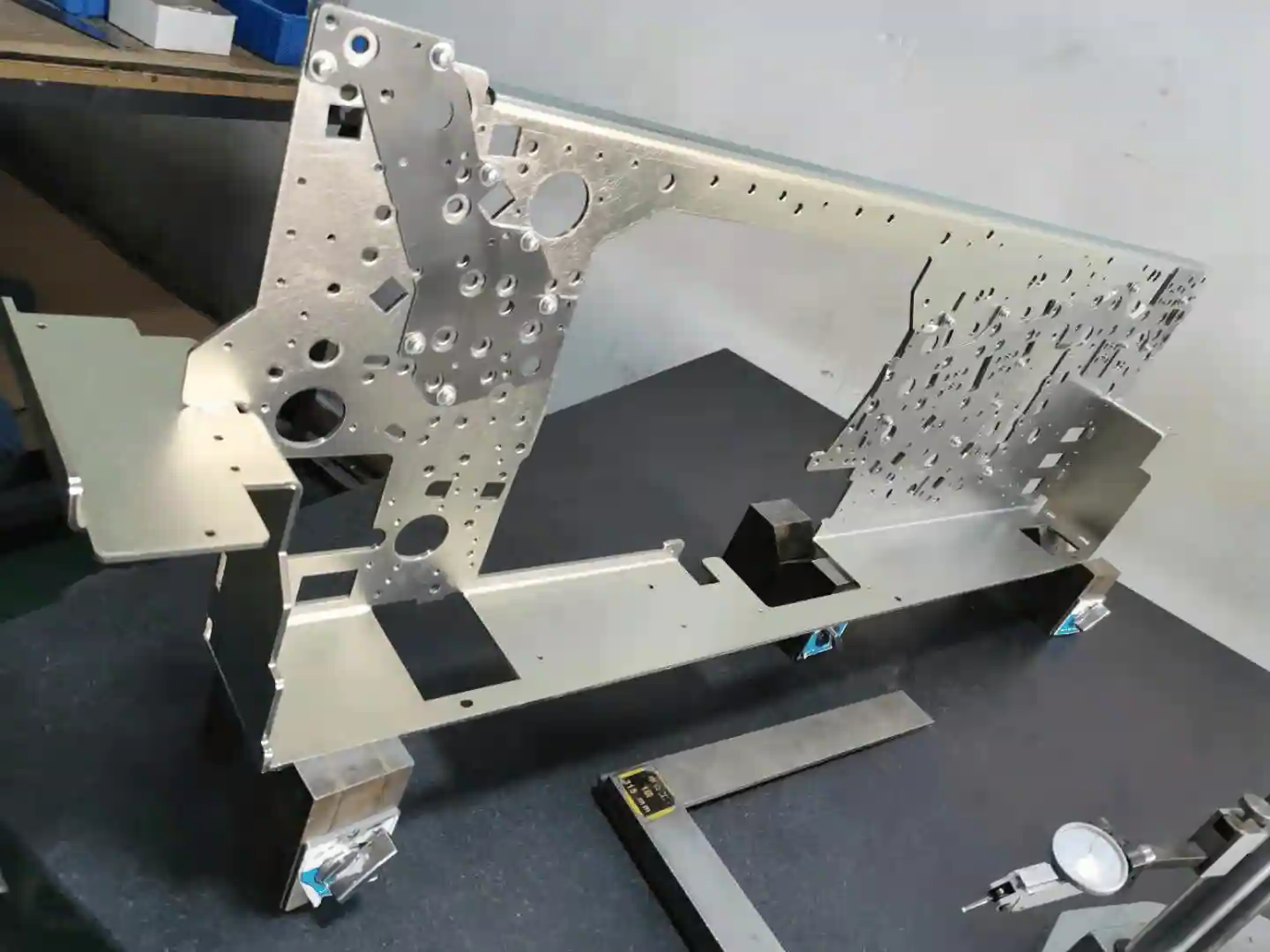 Aluminum Sheet Metal Frame Assembly