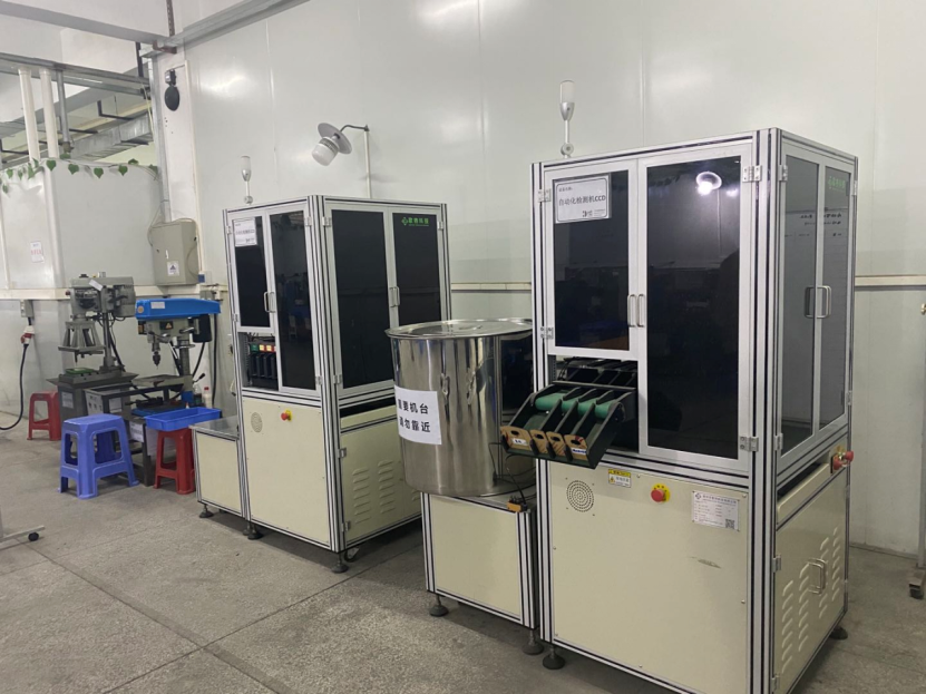 Vickers Hardness Tester